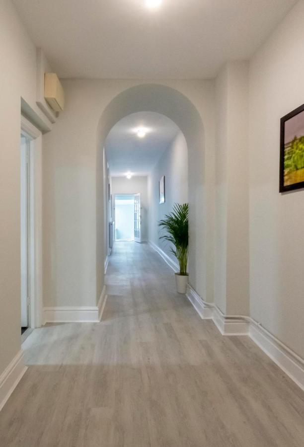 Free Parking! Very Large 2 Bedroom Clifton Flat Бристол Екстериор снимка