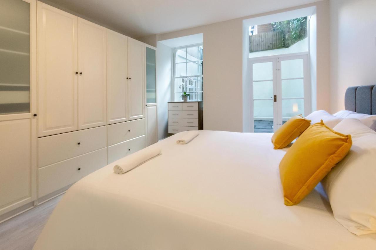 Free Parking! Very Large 2 Bedroom Clifton Flat Бристол Екстериор снимка
